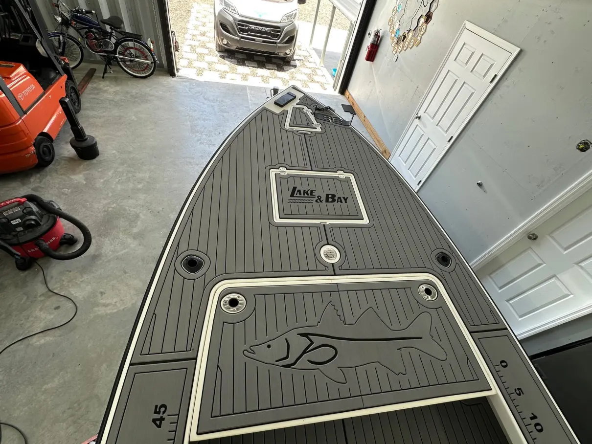 Deck kit with boat-name and fish inlay